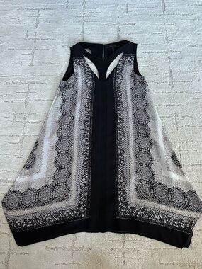 BCBG Black & White Medallion Printed Sleeveless Dress with Cutouts Sz XS